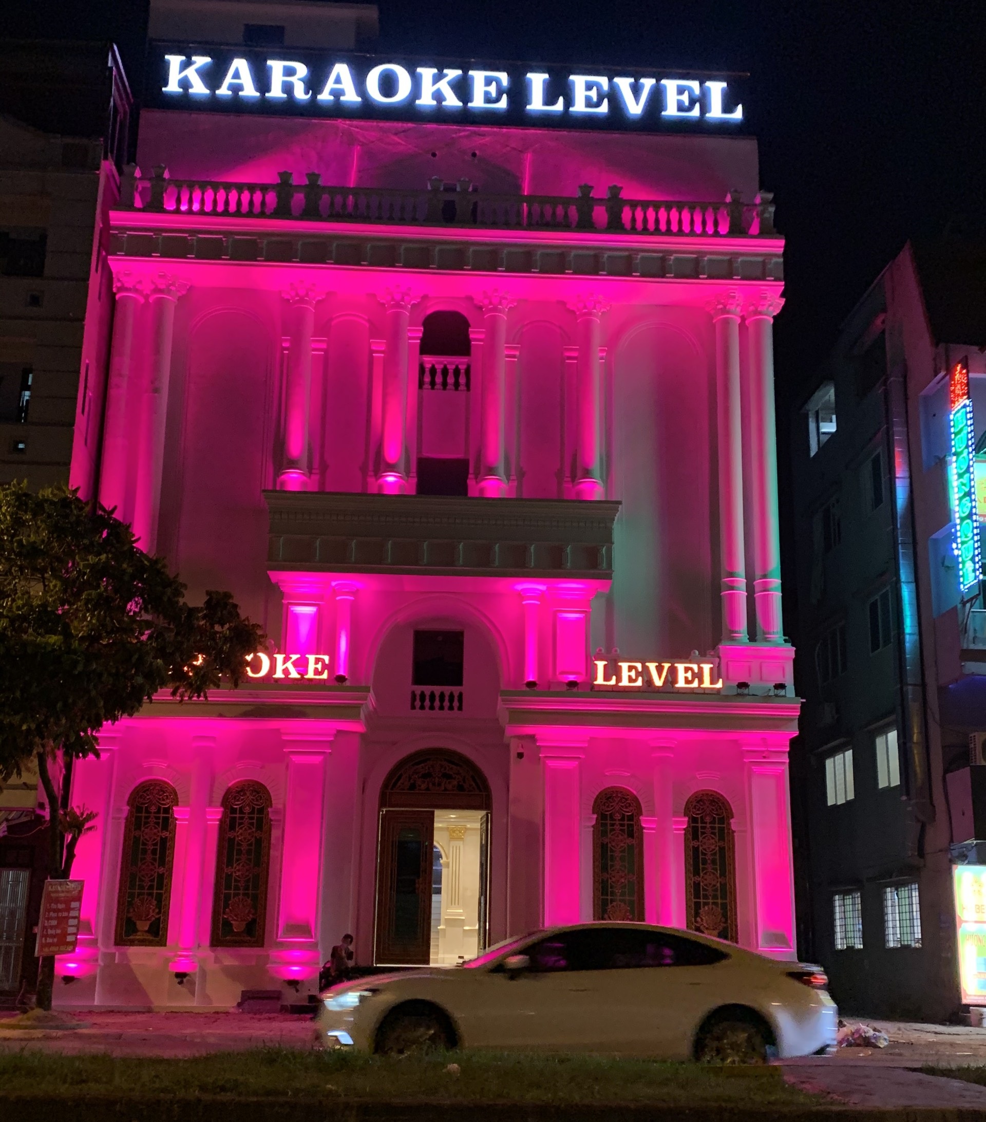 Karaoke LEVEL 36 Vũ Trọng Khánh