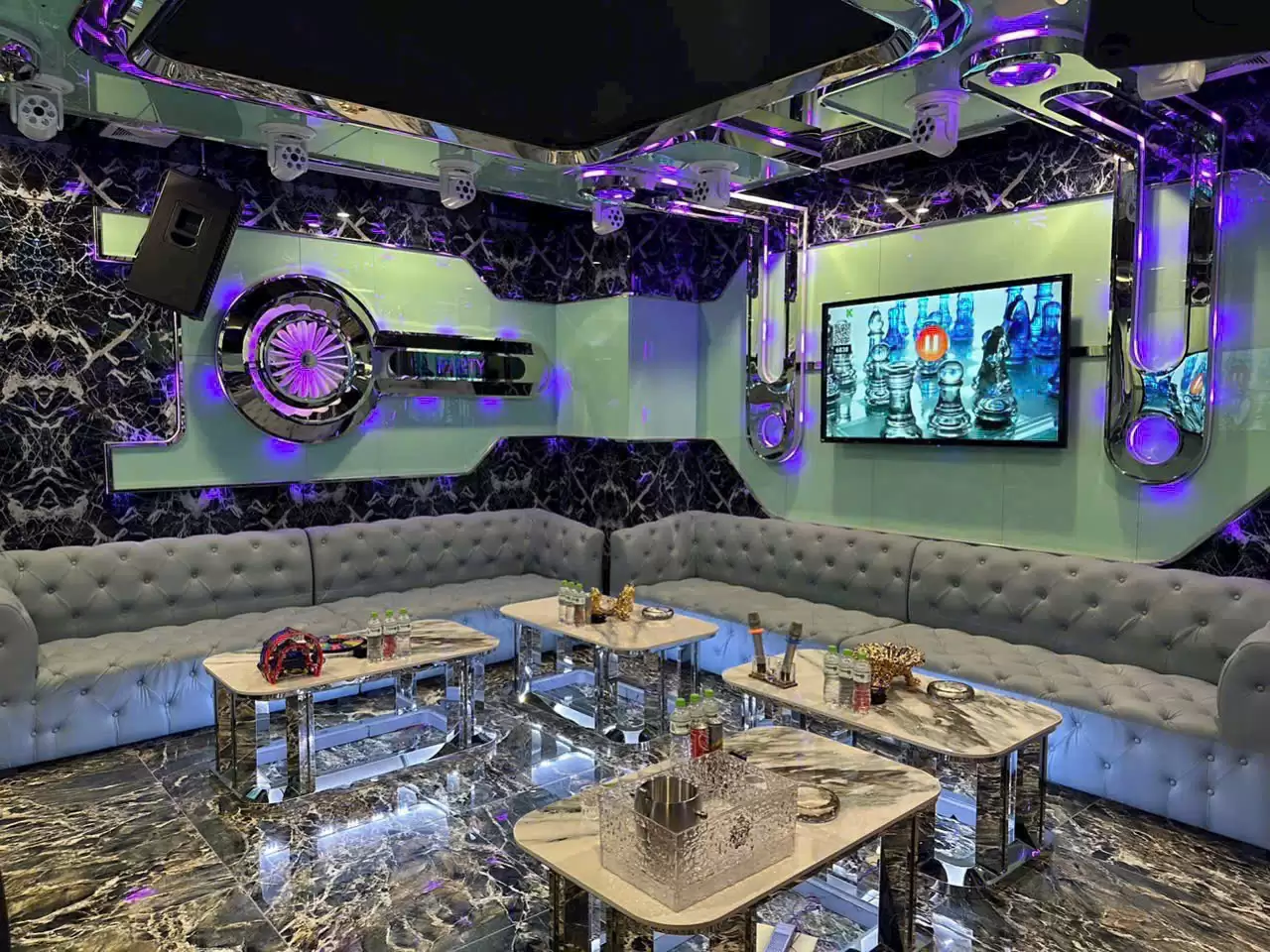 Đặt Phòng Karaoke Sing KTV 65 Thái Thịnh – Không Gian Sang Xịn, Giá Tốt Nhất