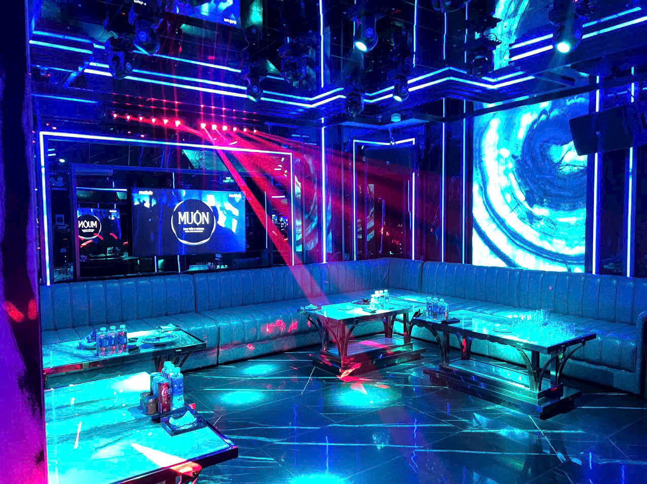 Đặt phòng karaoke London – Không gian sang trọng, giá tốt, đặt nhanh 24/7