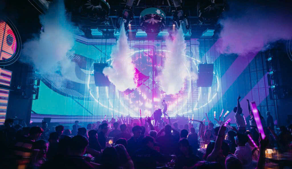 A Plus CLUB – 78 Yên Phụ | Đặt Bàn Ngay