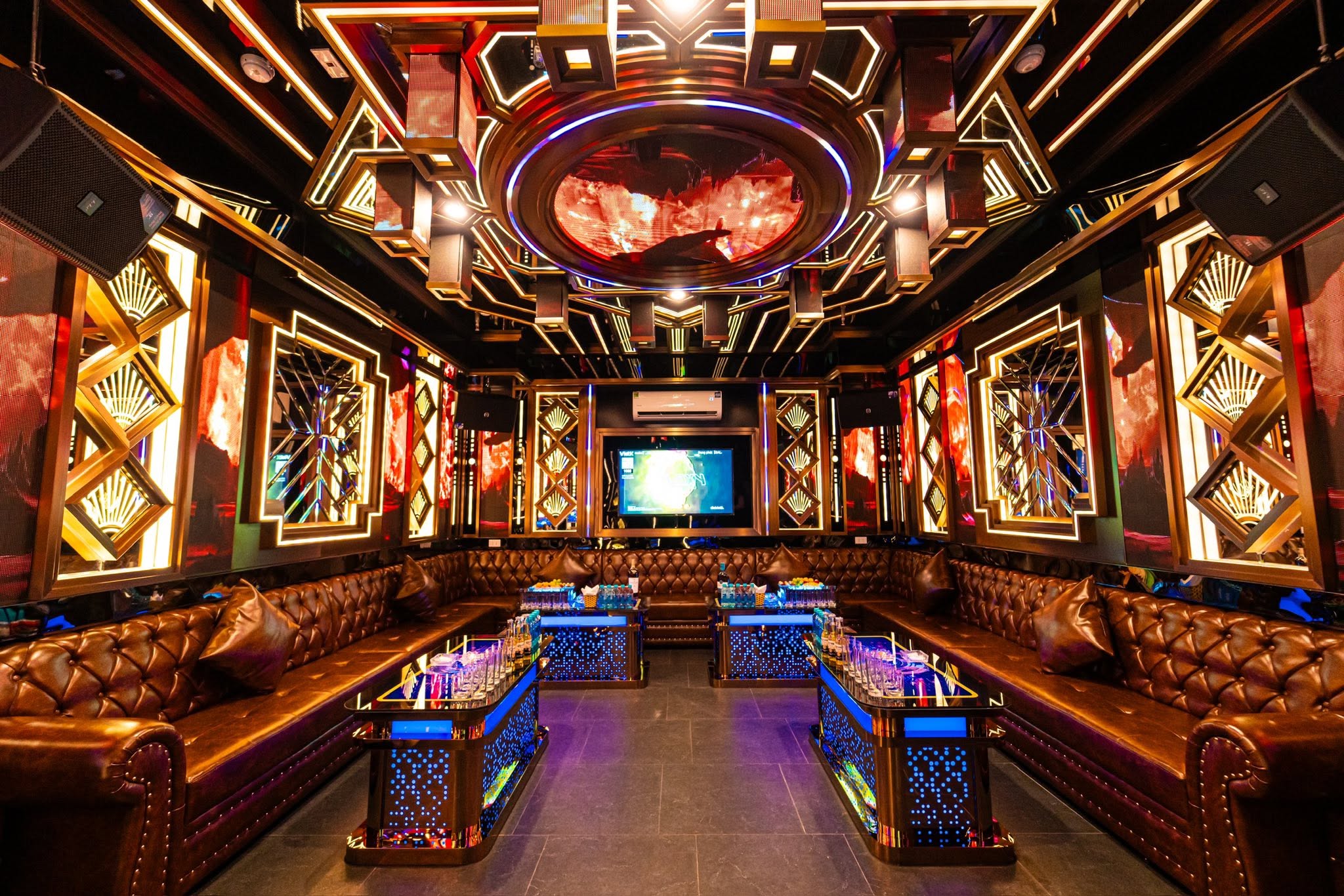 Karaoke Lucky – 10 Hoà Mã