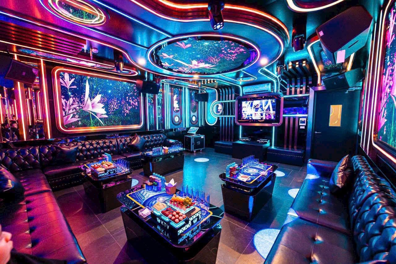 Karaoke Lucky – 10 Hoà Mã